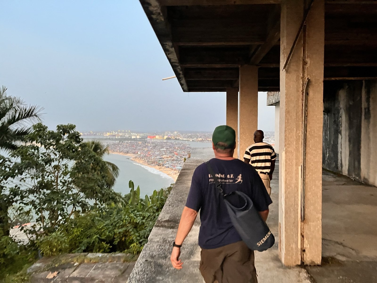 Verlassenes Luxushotel in Monrovia